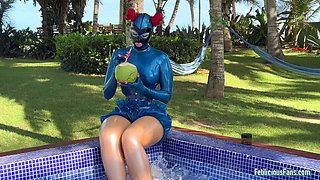 Rubberdoll in Paradise
