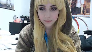 Blonde tight pussy babe has solo toy fun