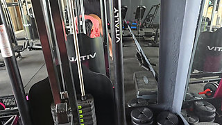 I fucked the hot pussy at the gym, put it in the fur and still came inside.