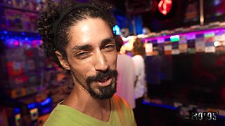 Peter Green's Bold Barcade Adventure with a Passionate Touch