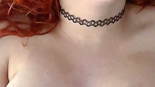 Amateur flashes her big boobs and ripped with the cab driver