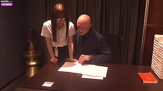 Us Boss Fucks His Japanese Secretary in the Office