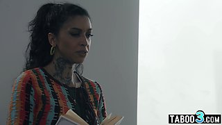 MILF biology tutor lured into threesome