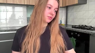 Extreme squirting with secretary jucielussie