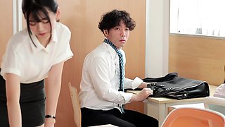 I Was Bullied By Everyone At The Command Of My Female Boss,