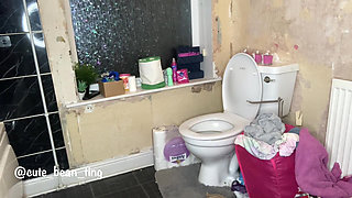The Toilet Voyeur