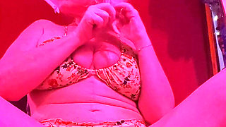 5 Minute Booty Workout and Bikini