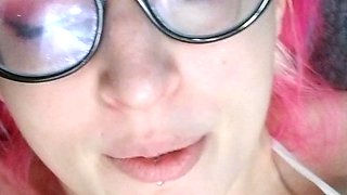 Blonde With Natural Big Boobs Loves Putting A Toy In Her