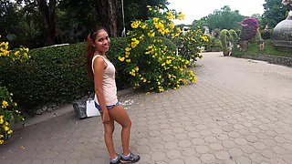 Crocodiles feeding and amateur Thai girlfriend ass spanking