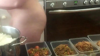 Naked Meal Prep Watch to the End I Start to Have Some Fun Playing with Myself