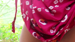 Desi Village Bhabhi Outdoor Squirting Sex Video Bhabhi Ki Jungle Mein XXX