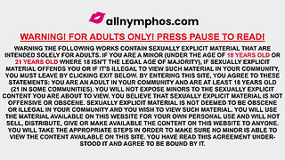 Alice Ross Likes to Play with Her Pussy