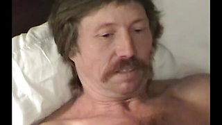 Mature Amateur Walt Jacking Off