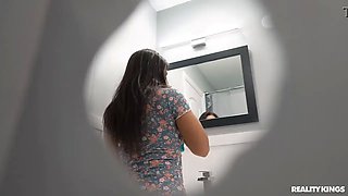 Pervy Pranker Ruins Hen Party / Reality Kings / download full from rkfull.com/rui