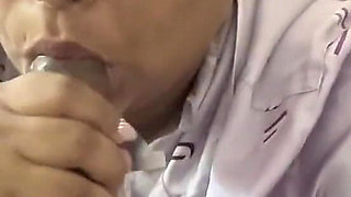 Queen Monica Gives Sloppy Blowjob for Breakfest and Gets Huge Facial