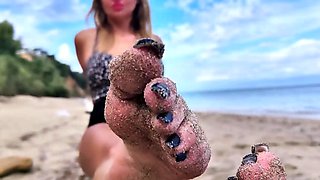 Hot brunette enjoys foot fetish sex