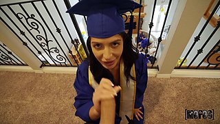 Alexa Payne's College Party Sparks Wild Desire