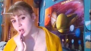 Hot Omegle Girl masturbates with Stranger