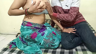 Indian Bhabhi First Time XXX Rough Fucked by Indian Big Dick Hindi Audio
