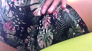 Pulled amateurs close up car sex