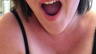 Amateur super hot brunette masturbating 3 mp4