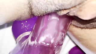 Big Creamy Pussy Pounding Fast With Dildo