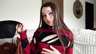 Naughty Krueger Girl Arina Love Touches Herself in 4K Cosplay Masturbation