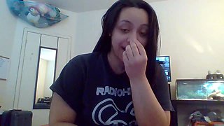 Natural brunette solo toying