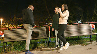 Zara and His Boyfriend Start Bisex Game