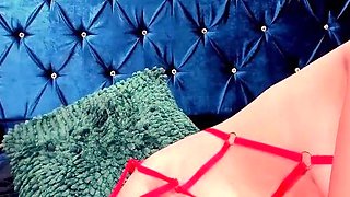 Beauty small tit amateur teen masturbating her shaved pussy