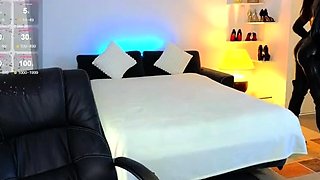 Love Chat Big Boobs Brunette Masturbating For Cam