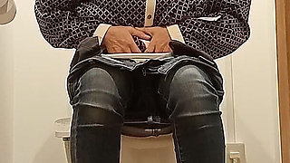 Toilet 1 Night 2 Days