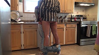 Moroccan Wife Gets Creampie Doggystyle Quickie in the Kitchen