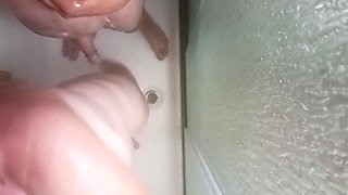 Suck and Fuck in the Shower
