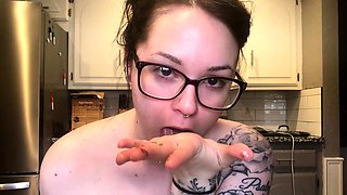 Chubby Brunette Big Boobs Dildo Masturbation