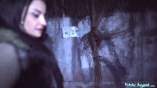 Public Agent - milf sex