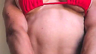 Sun-tanned Muscle Temptation