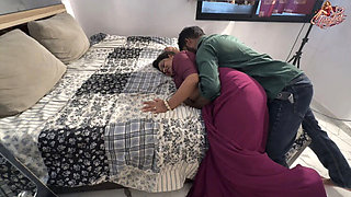 Desi Bhabhi Calls Tailor Home For Saree Fitting - Passionate Hindi Sex & Blowjob in Kitchen with Aksha