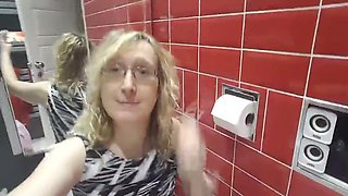 Lisa's Toilet Upskirt clip