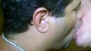 Passionate Daddies Kissing Amateur Hunks