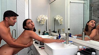 Big Natural Tits Stepsister Fucked While Doing Her Makeup