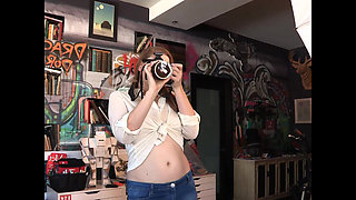 Lesbian Seduction Leads to Intense Pussy Worship