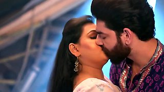 Slutty amateur flashing her big boobs in the backseat