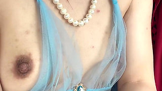 Petite Hana Show Pussy Nake in the Car Blue Dress