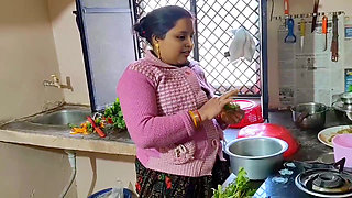 Desi Bhabhi's pussy fucking