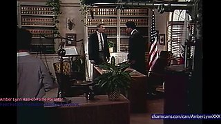 Join the Buzz in Amber Lynns Chat