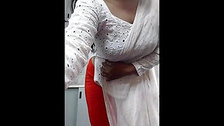 Anamika_24 Pussy Play on Video Call.
