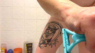Your Stepsis Shaving Her Pussy