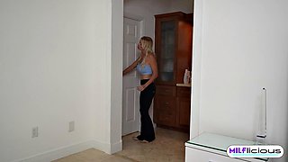 London Rivers Erotic Milf Shower