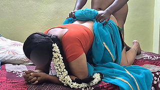 Hot Body Cheating Desi Aunty in Saree Blouse